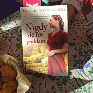 Okładka książki "Nigdy się nie poddam" Barbary Wysoczańskiej - wybranej na spotkanie DKK w czerwcu