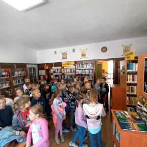 Lekcja biblioteczna dla uczniów szkoły podstawowej