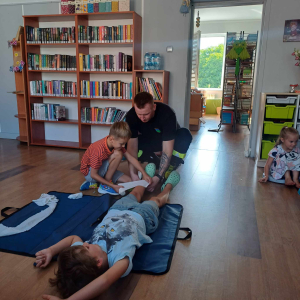 Współpraca z OSP Torzym - Bezpieczne wakacje z biblioteką